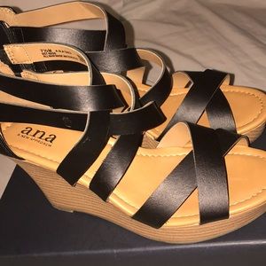Black & Tan Wedges